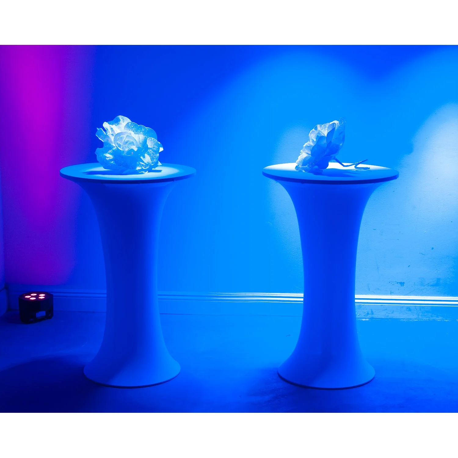 Decor Cocktail Table - Image 13
